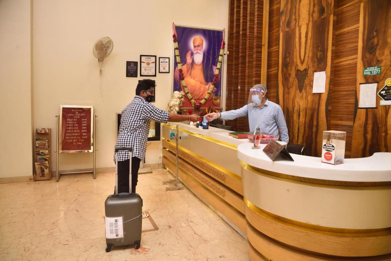 Aman Continental - 2Mins From Railway Station And 5 Mins From Metro Hotel New Delhi Buitenkant foto