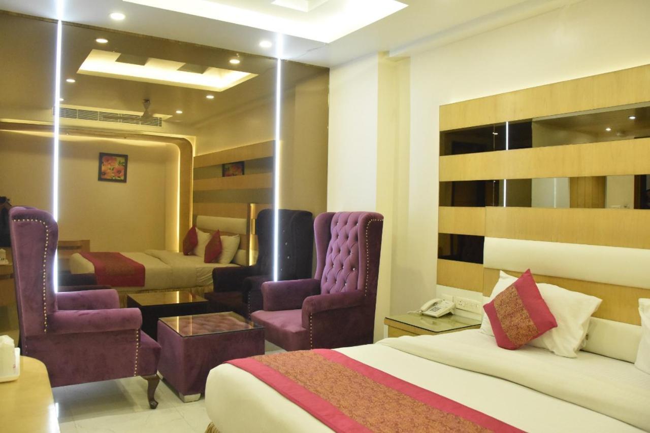 Aman Continental - 2Mins From Railway Station And 5 Mins From Metro Hotel New Delhi Buitenkant foto