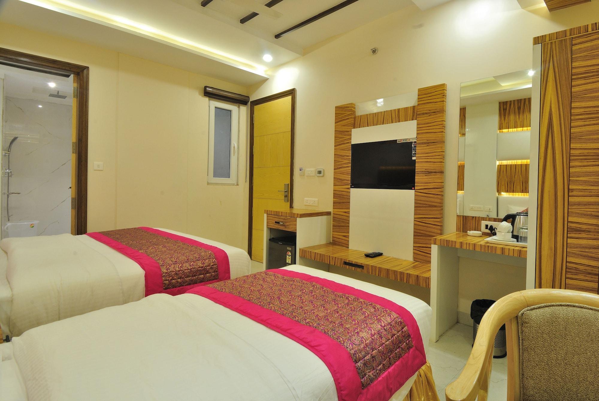Aman Continental - 2Mins From Railway Station And 5 Mins From Metro Hotel New Delhi Buitenkant foto
