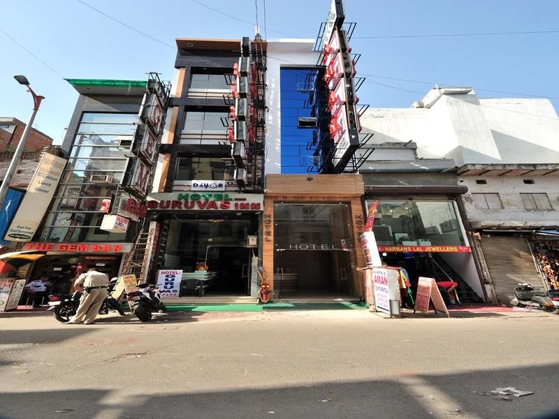 Aman Continental - 2Mins From Railway Station And 5 Mins From Metro Hotel New Delhi Buitenkant foto