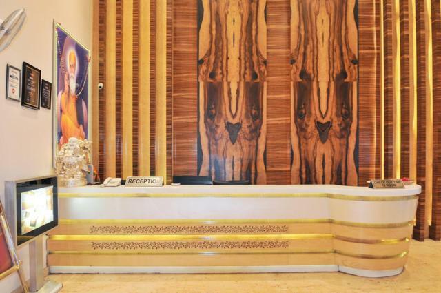 Aman Continental - 2Mins From Railway Station And 5 Mins From Metro Hotel New Delhi Buitenkant foto
