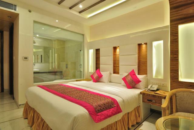 Aman Continental - 2Mins From Railway Station And 5 Mins From Metro Hotel New Delhi Buitenkant foto