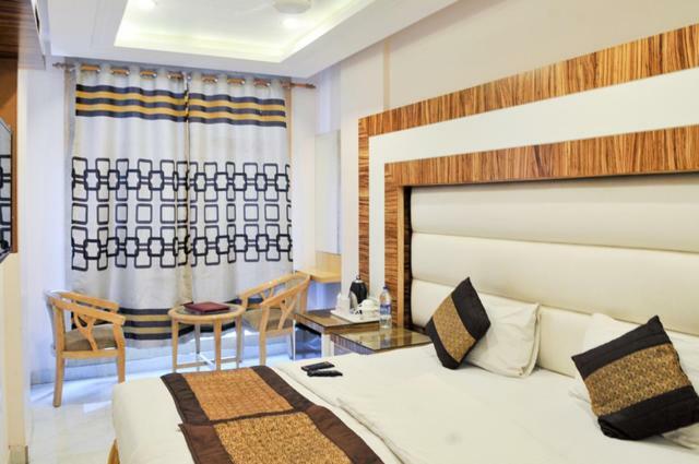 Aman Continental - 2Mins From Railway Station And 5 Mins From Metro Hotel New Delhi Buitenkant foto
